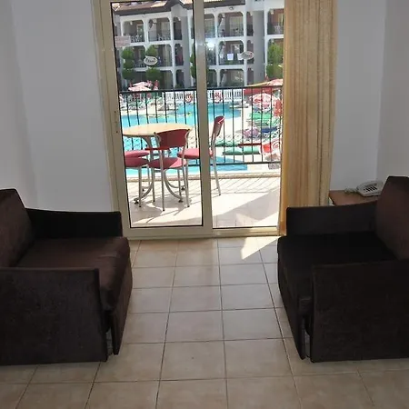 Club Ekinci Palace Icmeler
