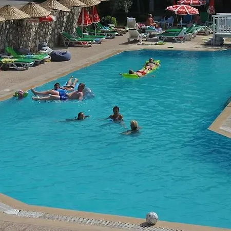 Club Ekinci Palace Icmeler