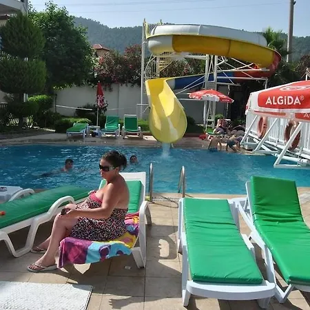 Club Ekinci Palace