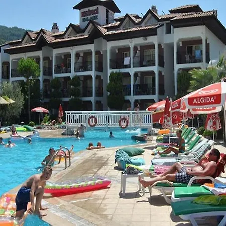 Club Ekinci Palace
